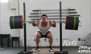9 lưu ý quan trọng trong bài tập Squat