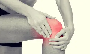Bị đau đầu gối và cổ chân thì làm gì để phục hồi và hạn chế chấn thương mới