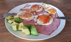 Ăn sáng - Bữa nạp dinh dưỡng đầu tiên trong ngày