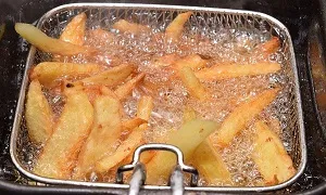 Thích ăn đồ dầu mỡ chả tốt tí nào cho sức khỏe của bạn