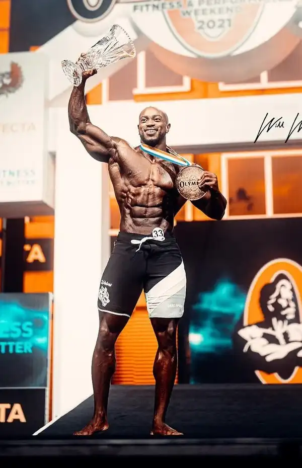 Brandon Hendrickson - Vô địch Men's Physique Olympia 2021