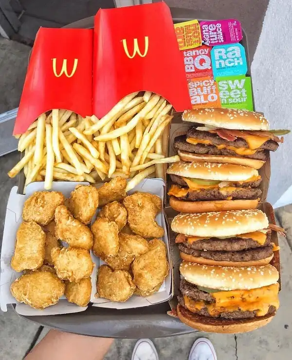 Junk Foods vừa ít dinh dưỡng vừa nhiều chất độc hại cho sức khỏe Junk Foods vừa ít dinh dưỡng vừa nhiều chất độc hại cho sức khỏe