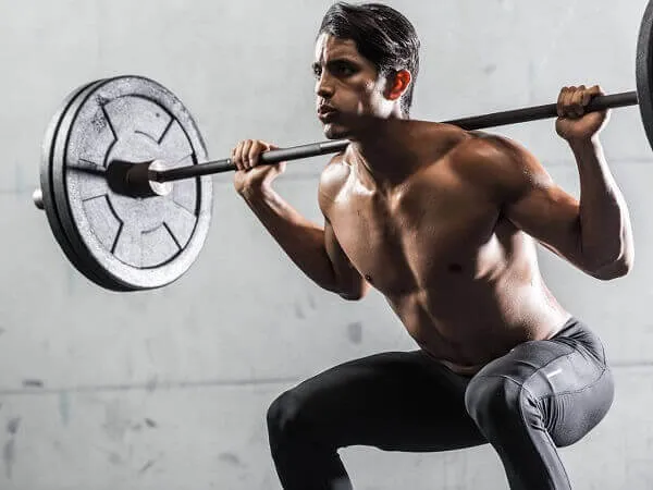 Nâng mông quá nhanh khi Squat gây ảnh hưỡng lên cột sống thắt lưng Nâng mông quá nhanh khi Squat gây ảnh hưỡng lên cột sống thắt lưng